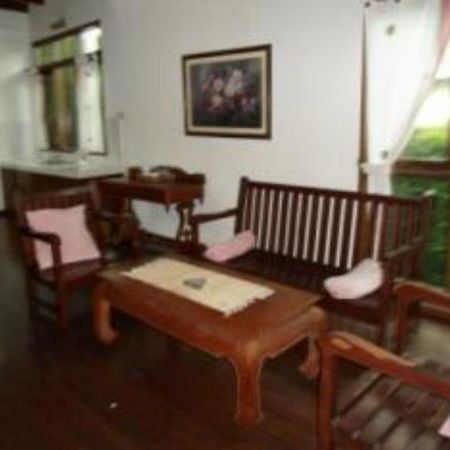 Nasta Inn Trawas Dış mekan fotoğraf