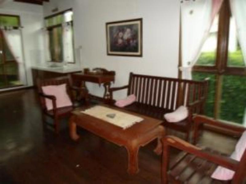 Nasta Inn Trawas Dış mekan fotoğraf